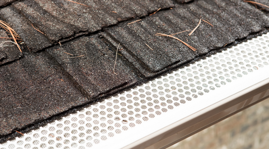 Comparing Coverages: Analyzing Leaf Filters vs Leaf Guards for Optimal Gutter Protection