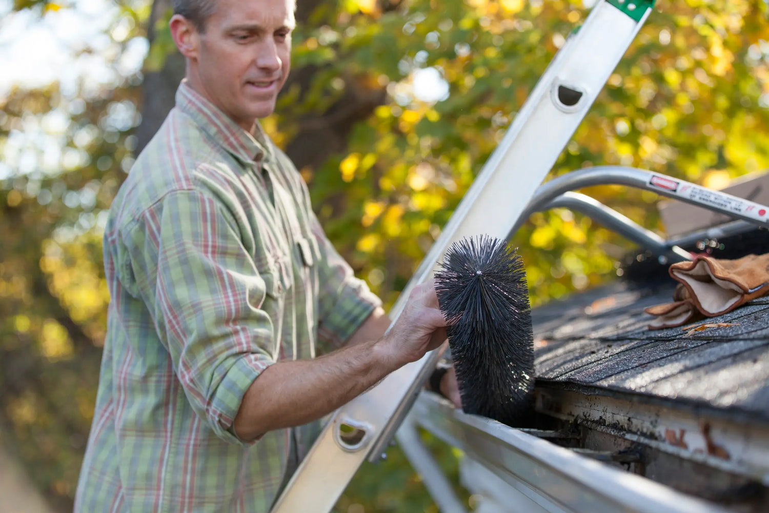 3 foot brushes fill gutters blocking debris